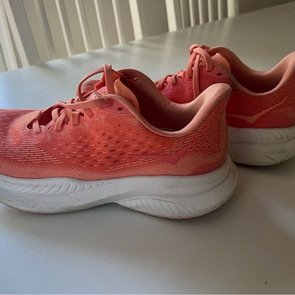 Hoka Mach 6 Size 8 Coral - Picture 2 of 3
